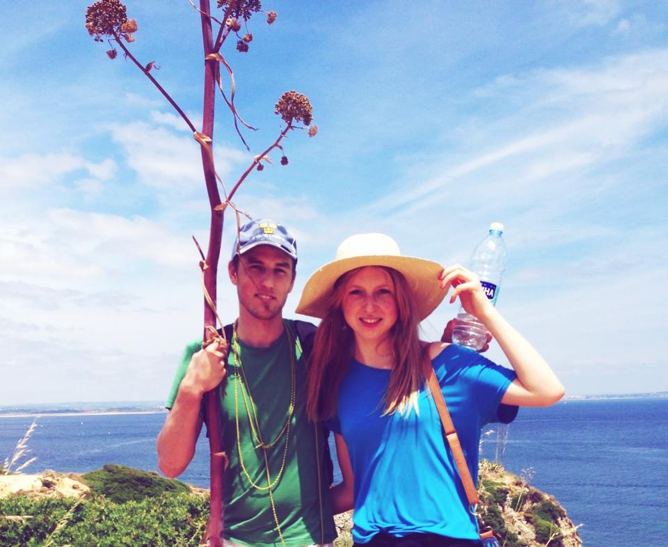 Theo Gerken i Portugal med sin syster.