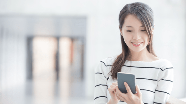 Frisk söt Kinesisk kvinna.