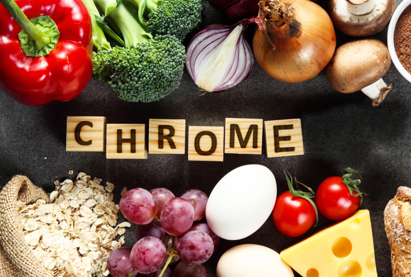 kromrik föda på ett bord.